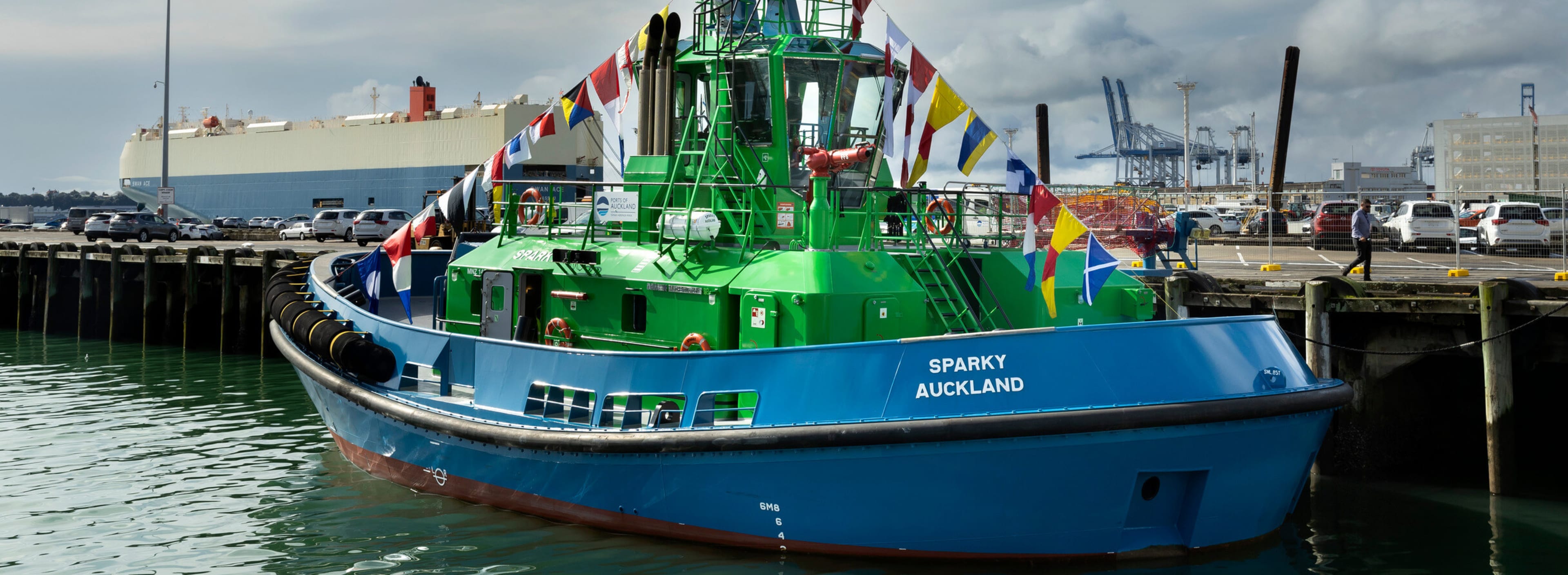 Damen's first all-electric tug Sparky delivered to Ports of