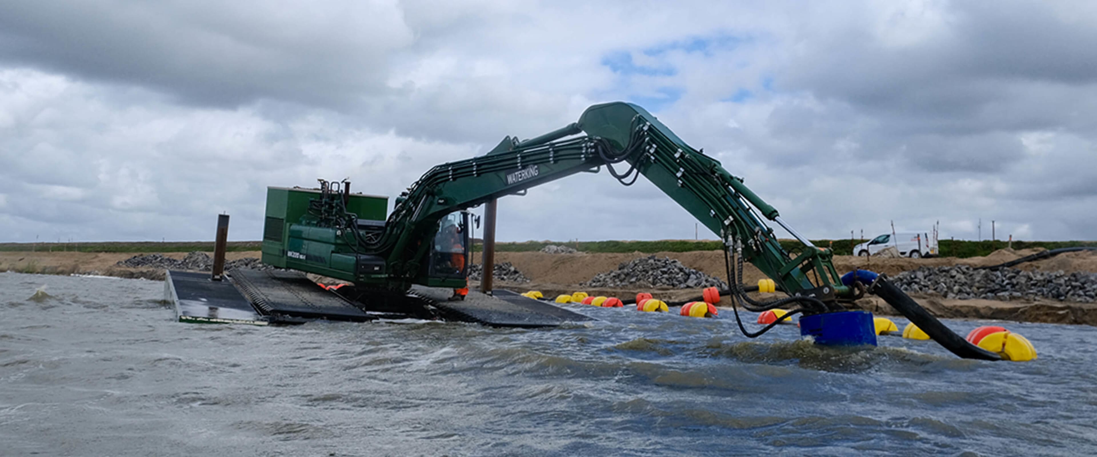 Amphibious excavator sales